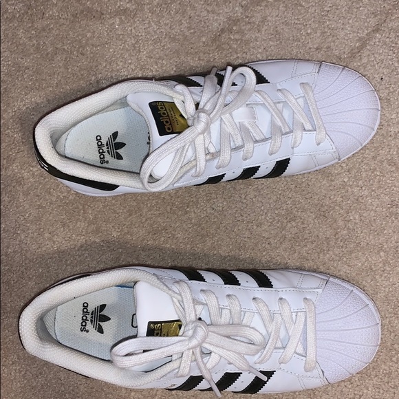 Adidas superstars worn 3 times - Picture 4 of 4
